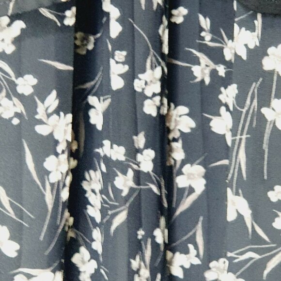Daniel Rainn V Neck Black Floral Stretch Pleated Back 3/4 Sleeve Blouse L - Picture 7 of 9